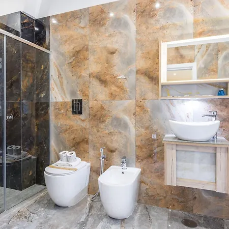 Partenope Hotel *